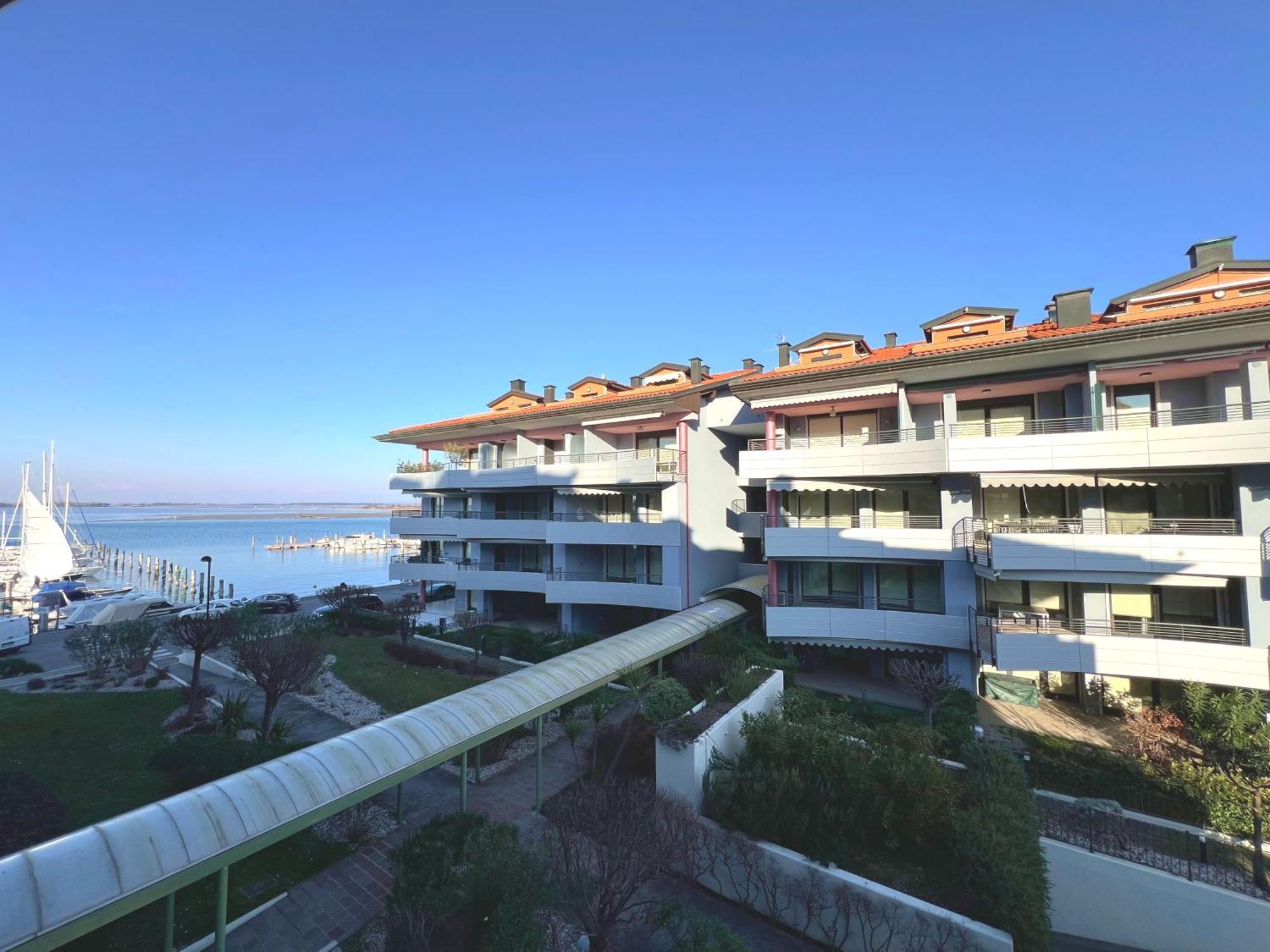 Costa Azzurra Apartment Grado Room photo